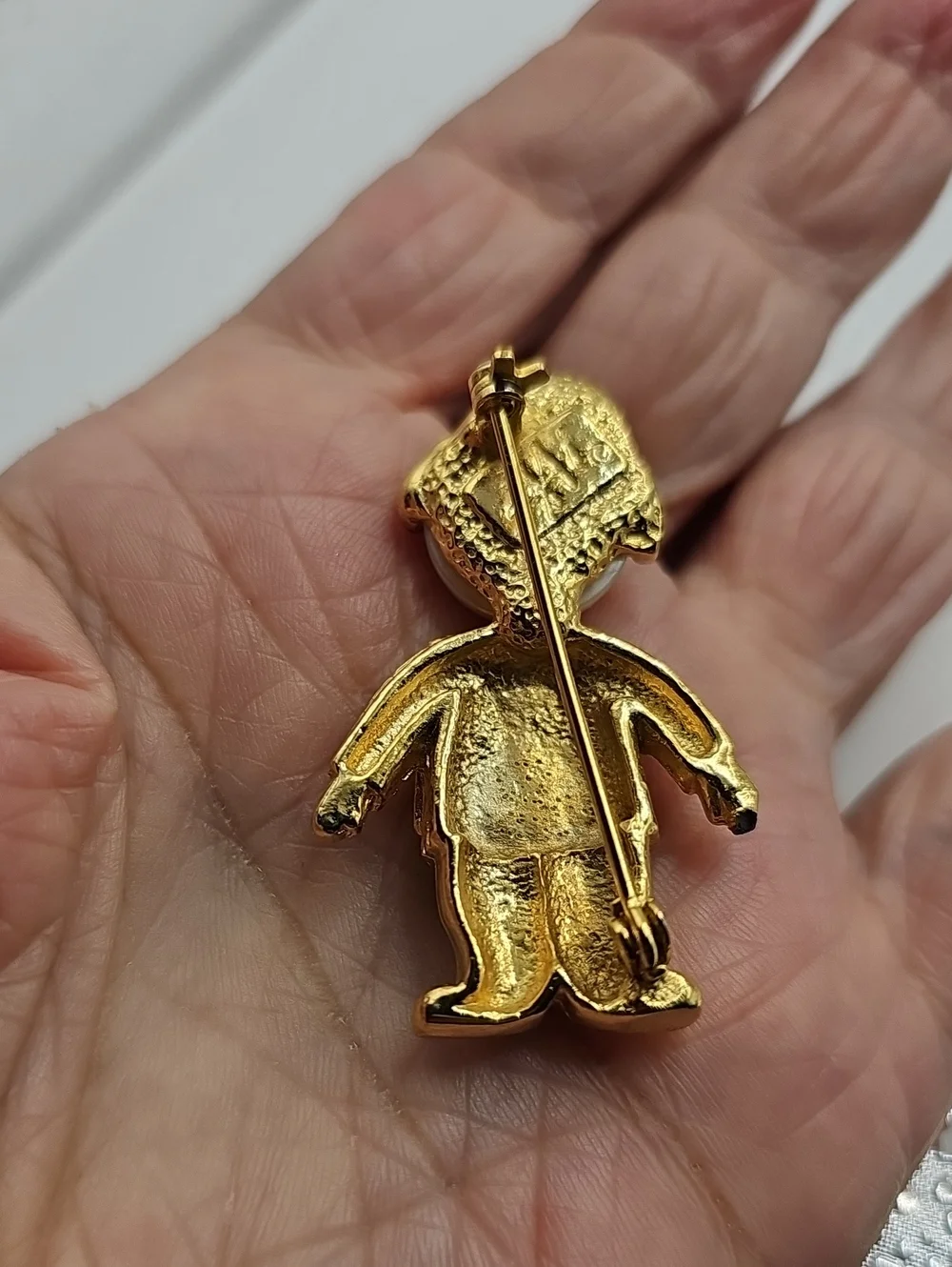 AAI Gold Pearl-Head Kids Pin Brooch - Gold